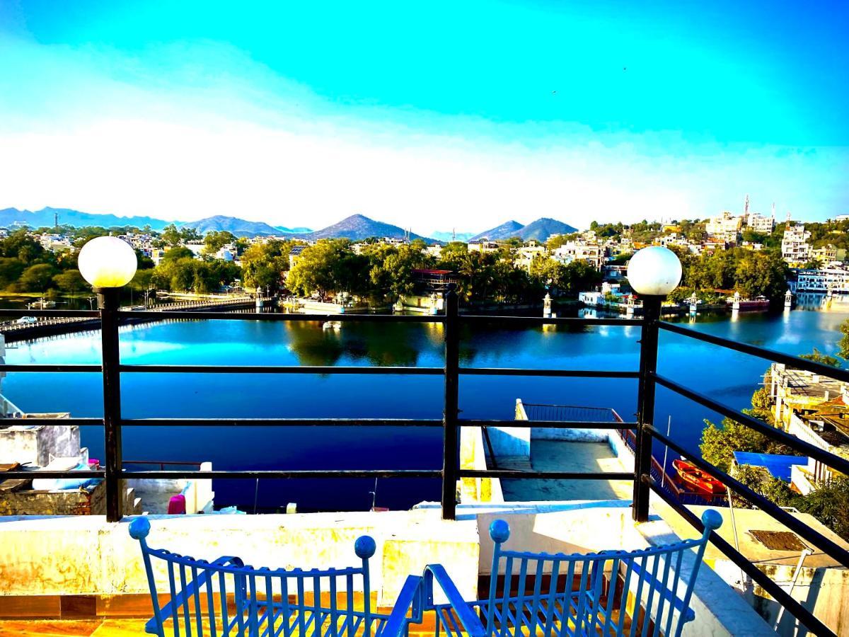 The New Lake Front Acomodação com café da manhã Udaipur Exterior foto