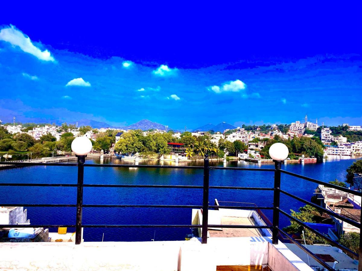 The New Lake Front Acomodação com café da manhã Udaipur Exterior foto